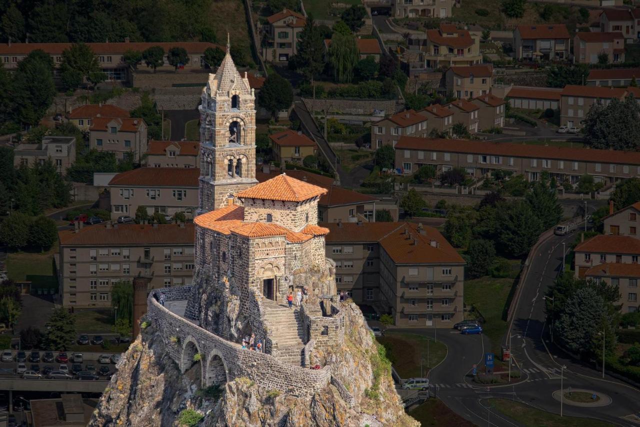 شقة Le Raphael Centre Historique Le Puy-en-Velay المظهر الخارجي الصورة